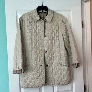 Burberry quilted jacket in beige size large